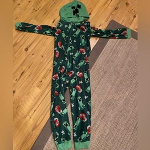 Minecraft one piece zip up creeper pajamas 6/7 small
